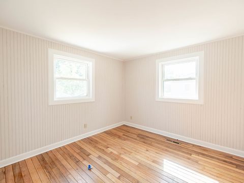 Tiny photo for 901 Garfield Drive, Carpentersville, IL 60110 (MLS # 12486236)