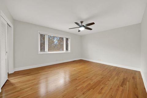 Tiny photo for 2006 W Farwell Avenue, Chicago, IL 60645 (MLS # 12523982)