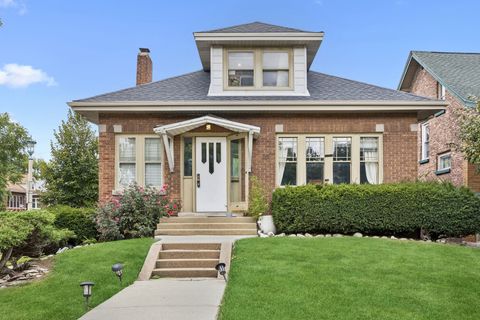 Photo of 222 Le Moyne Parkway, Oak Park, IL 60302 (MLS # 12381907)