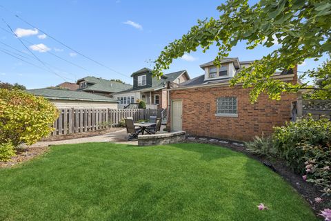 Tiny photo for 222 Le Moyne Parkway, Oak Park, IL 60302 (MLS # 12381907)