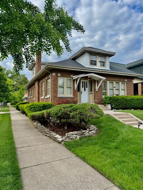 Tiny photo for 222 Le Moyne Parkway, Oak Park, IL 60302 (MLS # 12381907)