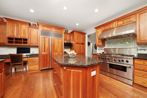 Tiny photo for 83 S Wynstone Drive, North Barrington, IL 60010 (MLS # 12442067)