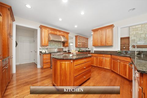 Tiny photo for 83 S Wynstone Drive, North Barrington, IL 60010 (MLS # 12442067)