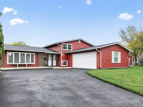 8232 N Brockton Court Hanover Park IL 60133