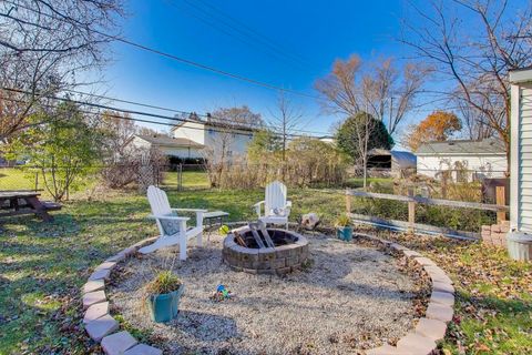 Tiny photo for 18323 W Woodland Terrace, Gurnee, IL 60031 (MLS # 12515772)