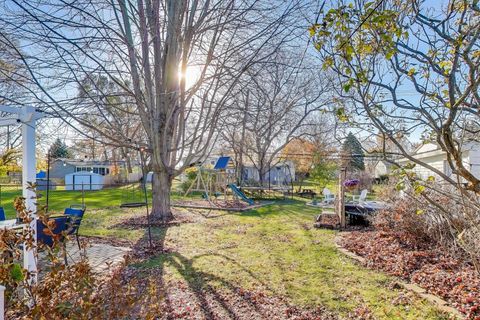 Tiny photo for 18323 W Woodland Terrace, Gurnee, IL 60031 (MLS # 12515772)