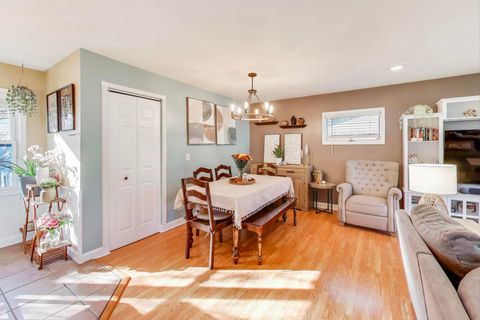 Tiny photo for 18323 W Woodland Terrace, Gurnee, IL 60031 (MLS # 12515772)