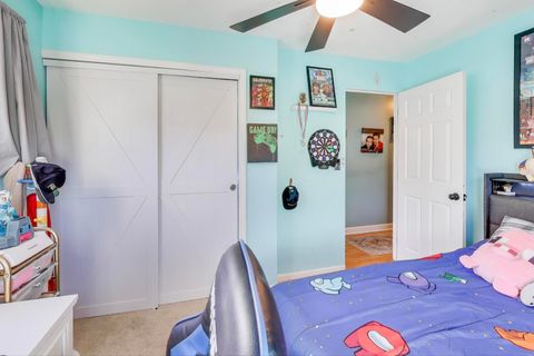 Tiny photo for 18323 W Woodland Terrace, Gurnee, IL 60031 (MLS # 12515772)