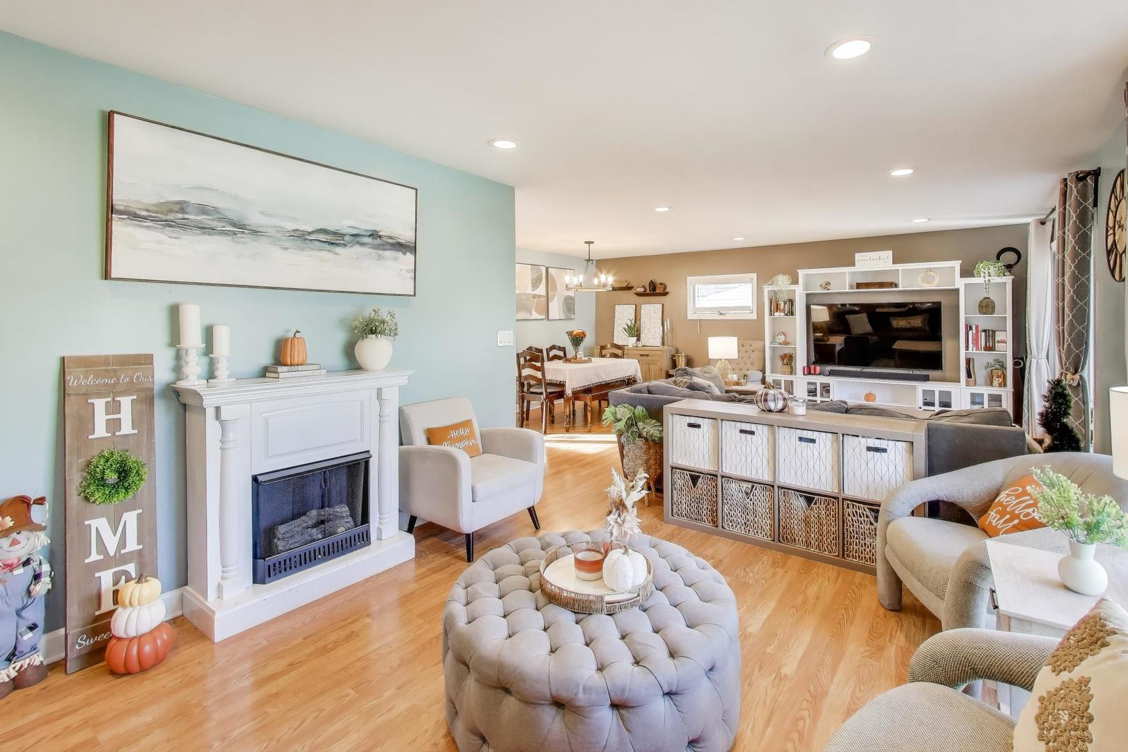 18323 W Woodland Terrace