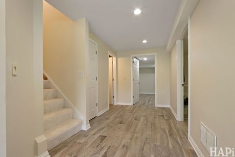 Tiny photo for 897 Longmeadow Court #1044, Lake Barrington, IL 60010 (MLS # 12630420)