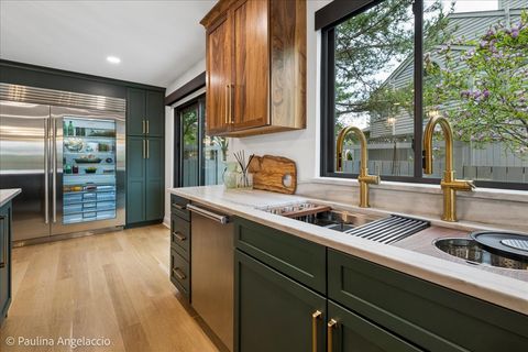 Tiny photo for 897 Longmeadow Court #1044, Lake Barrington, IL 60010 (MLS # 12630420)