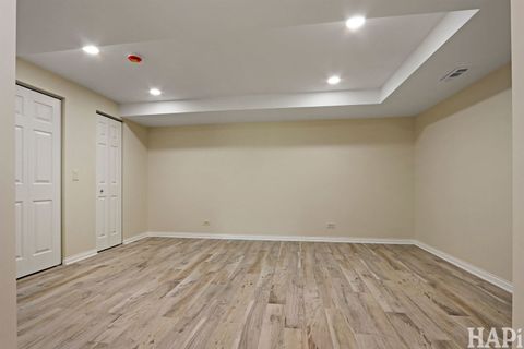 Tiny photo for 897 Longmeadow Court #1044, Lake Barrington, IL 60010 (MLS # 12630420)