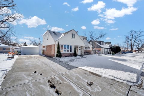 Tiny photo for 4033 W 109th Street, Oak Lawn, IL 60453 (MLS # 12558037)
