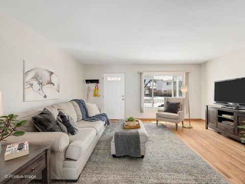 Tiny photo for 1020 Newberry Avenue, La Grange Park, IL 60526 (MLS # 12573552)