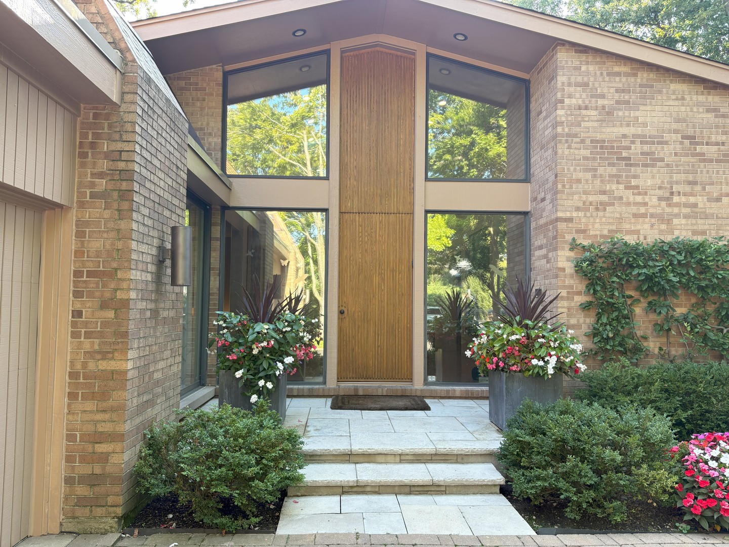 990 Sheridan Road