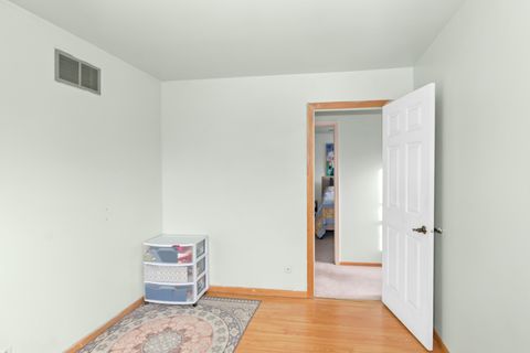 Tiny photo for 2013 Briar Hill Drive W, Schaumburg, IL 60194 (MLS # 12592083)