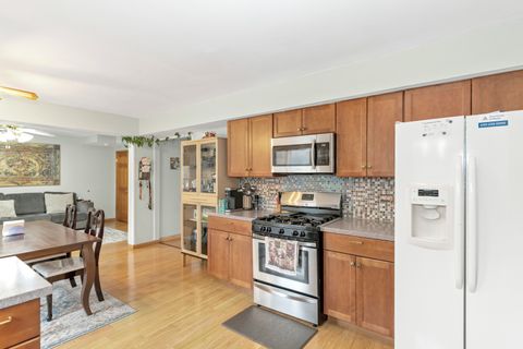 Tiny photo for 2013 Briar Hill Drive W, Schaumburg, IL 60194 (MLS # 12592083)