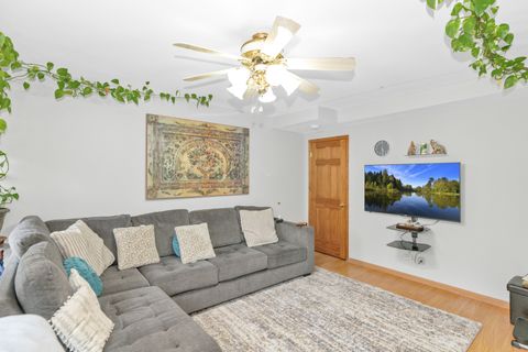 Tiny photo for 2013 Briar Hill Drive W, Schaumburg, IL 60194 (MLS # 12592083)