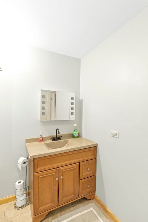 Tiny photo for 2013 Briar Hill Drive W, Schaumburg, IL 60194 (MLS # 12592083)