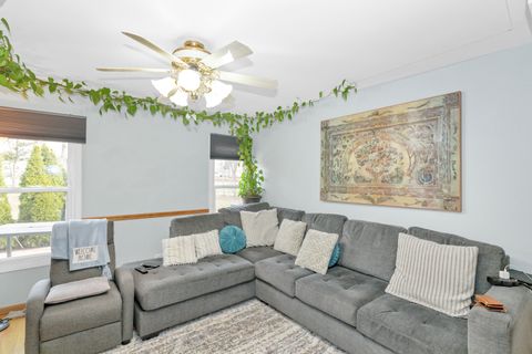 Tiny photo for 2013 Briar Hill Drive W, Schaumburg, IL 60194 (MLS # 12592083)