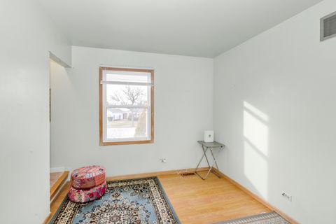 Tiny photo for 2013 Briar Hill Drive W, Schaumburg, IL 60194 (MLS # 12592083)