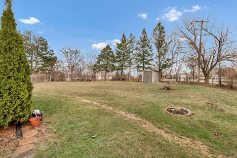 Tiny photo for 2013 Briar Hill Drive W, Schaumburg, IL 60194 (MLS # 12592083)