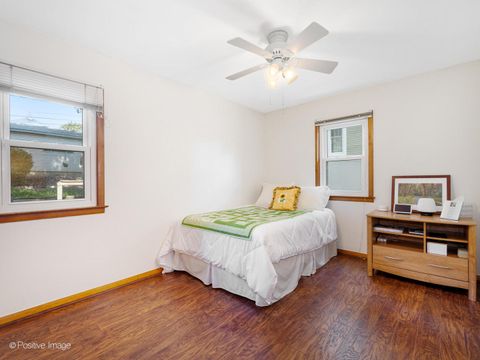 Tiny photo for 325 E York Avenue, West Chicago, IL 60185 (MLS # 12480872)