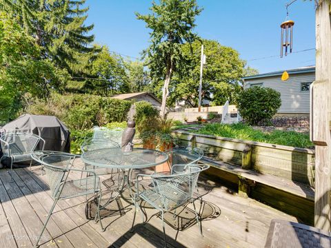 Tiny photo for 325 E York Avenue, West Chicago, IL 60185 (MLS # 12480872)