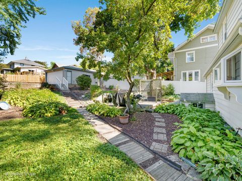 Tiny photo for 325 E York Avenue, West Chicago, IL 60185 (MLS # 12480872)