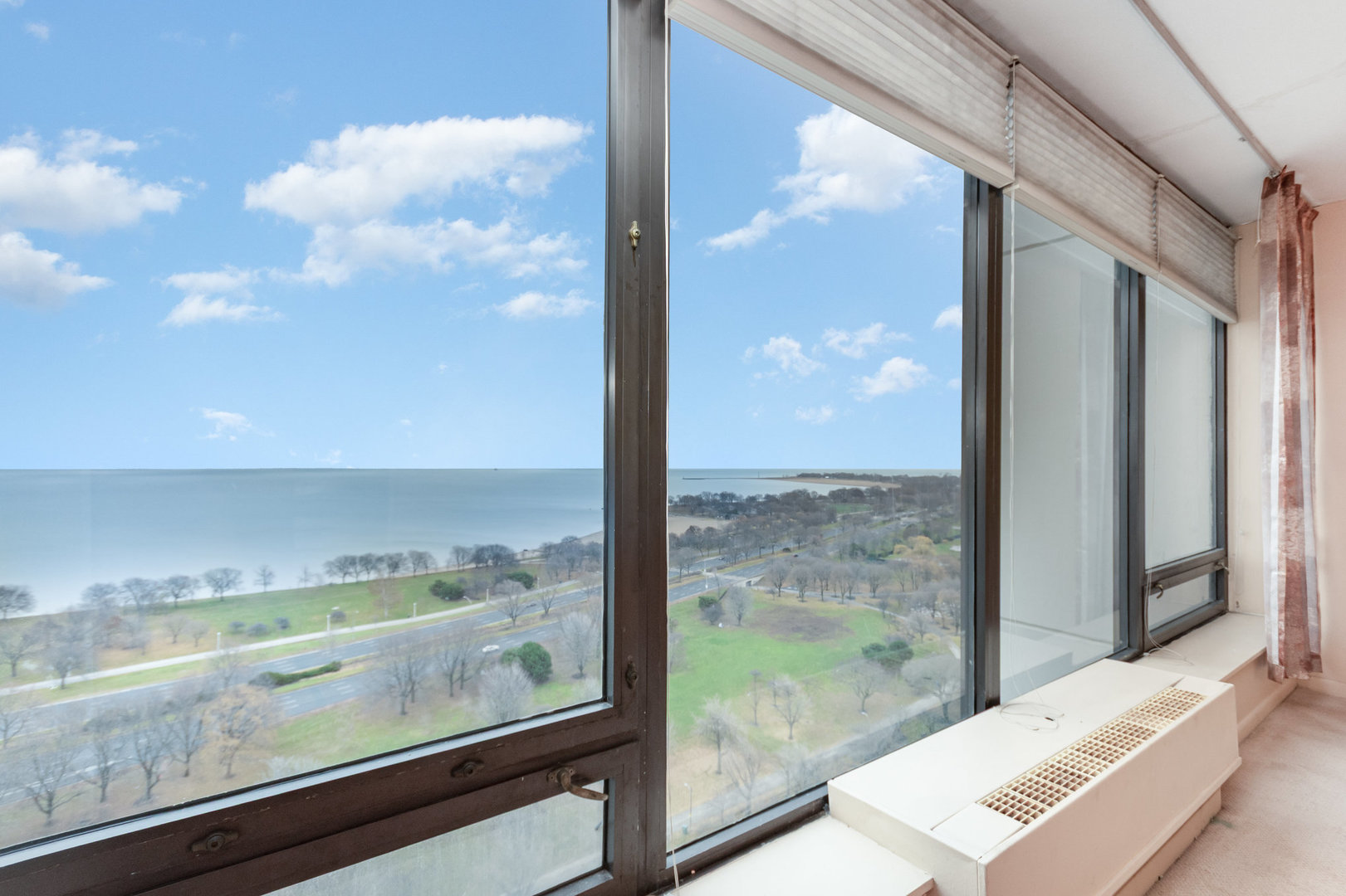 5445 N Sheridan Road 2306