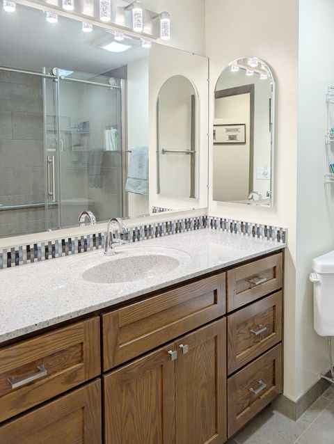 Tiny photo for 2155 Oriole Drive, Freeport, IL 61032 (MLS # 12608205)