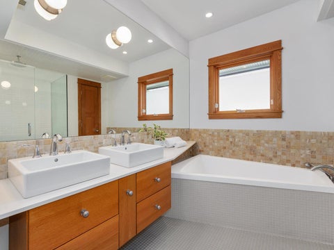 Tiny photo for 210 S Madison Street, Hinsdale, IL 60521 (MLS # 12783638)