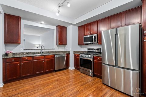 Tiny photo for 425 N BENJAMIN Drive #205, Vernon Hills, IL 60061 (MLS # 12663315)