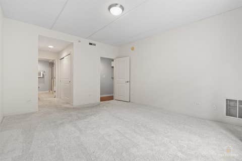 Tiny photo for 425 N BENJAMIN Drive #205, Vernon Hills, IL 60061 (MLS # 12663315)