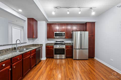 Tiny photo for 425 N BENJAMIN Drive #205, Vernon Hills, IL 60061 (MLS # 12663315)