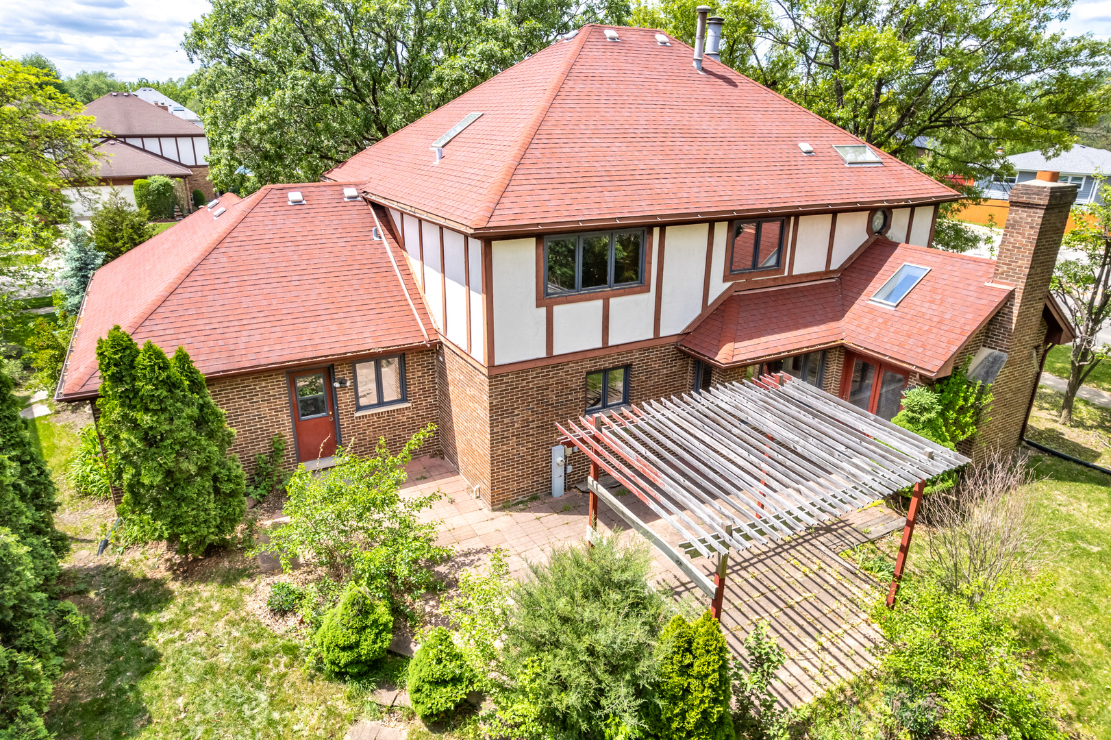14301 Wooded Path Lane