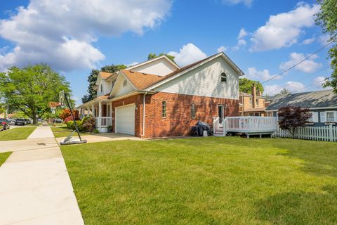 Tiny photo for 10200 S Artesian Avenue, Chicago, IL 60655 (MLS # 12493658)