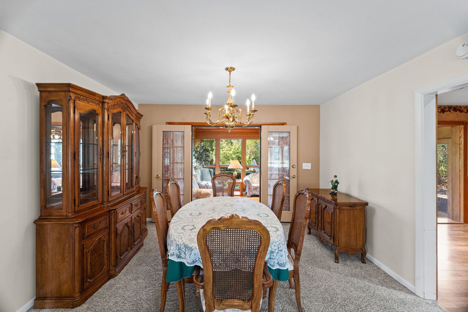 1102 W Burgoyne Road