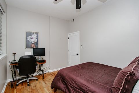 Tiny photo for 1050 W Byron Street #2W, Chicago, IL 60613 (MLS # 12623728)