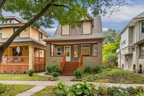 Photo of 1034 S Euclid Avenue, Oak Park, IL 60304 (MLS # 12487936)