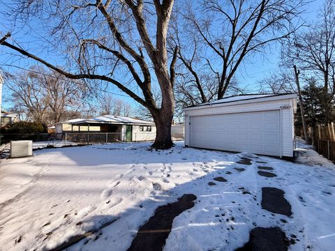 Tiny photo for 14525 Dobson Avenue, Dolton, IL 60419 (MLS # 12675750)