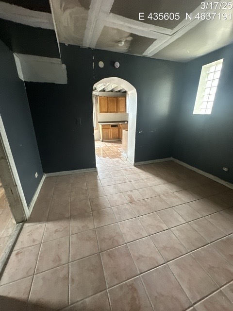 118 N Mayfield Avenue