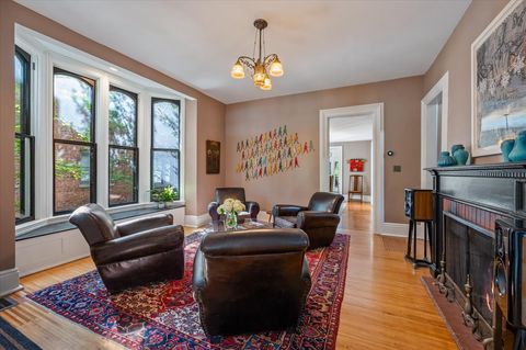 Tiny photo for 305 N Ridgeland Avenue, Oak Park, IL 60302 (MLS # 12560790)