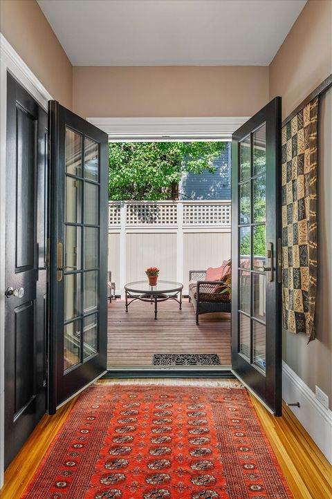 Tiny photo for 305 N Ridgeland Avenue, Oak Park, IL 60302 (MLS # 12560790)