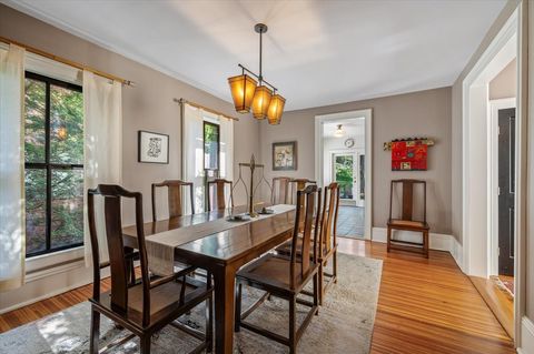 Tiny photo for 305 N Ridgeland Avenue, Oak Park, IL 60302 (MLS # 12560790)