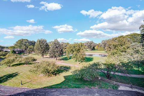 Tiny photo for 730 Creekside Drive #405C, Mount Prospect, IL 60056 (MLS # 12481058)