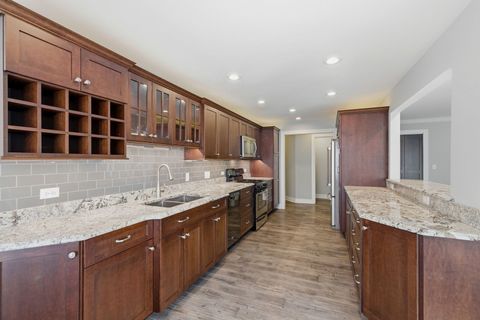 Tiny photo for 1117 Bristlecone Court, Darien, IL 60561 (MLS # 12569174)