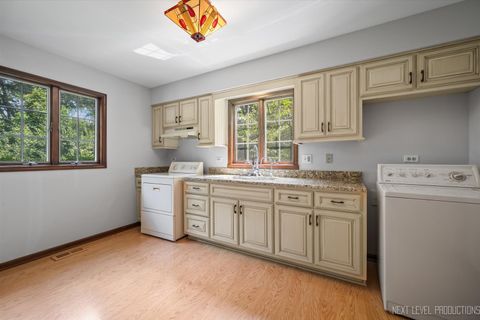 Tiny photo for 7N075 Hastings Drive, St. Charles, IL 60175 (MLS # 12455504)