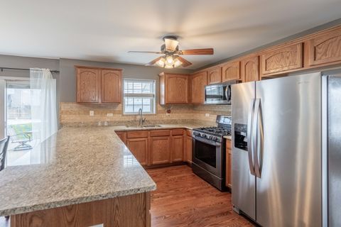 Tiny photo for 800 Maplewood Drive, Minooka, IL 60447 (MLS # 12596318)