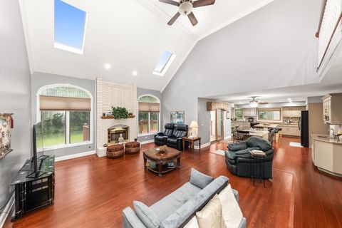 Tiny photo for 6722 Sweetbriar Lane, Darien, IL 60561 (MLS # 12368349)